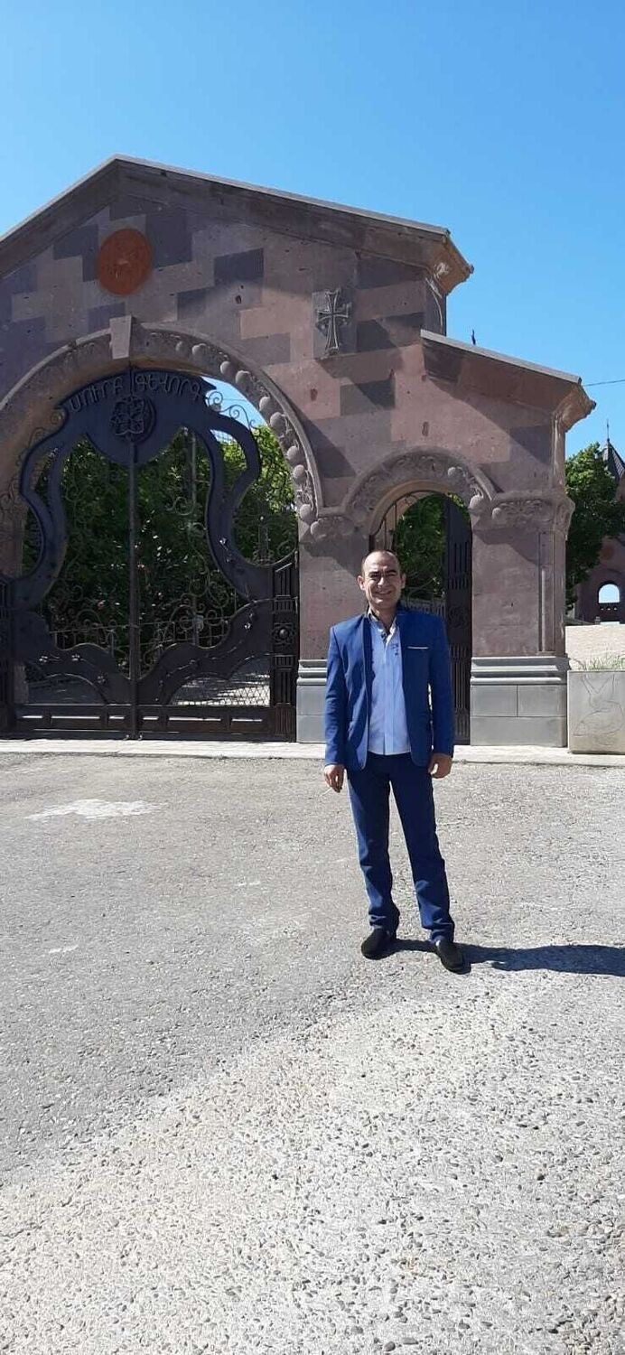  ,   Artak, 39 ,   ,   