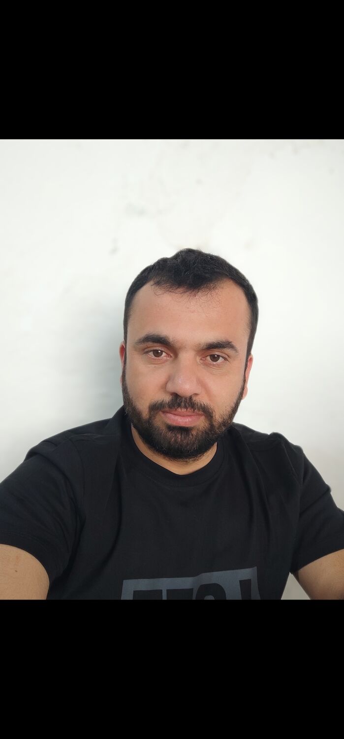 ,   Yasin, 32 ,   c 
