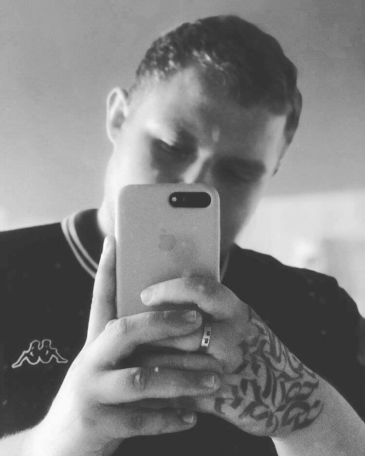  36774065  Lipa, 22 ,    