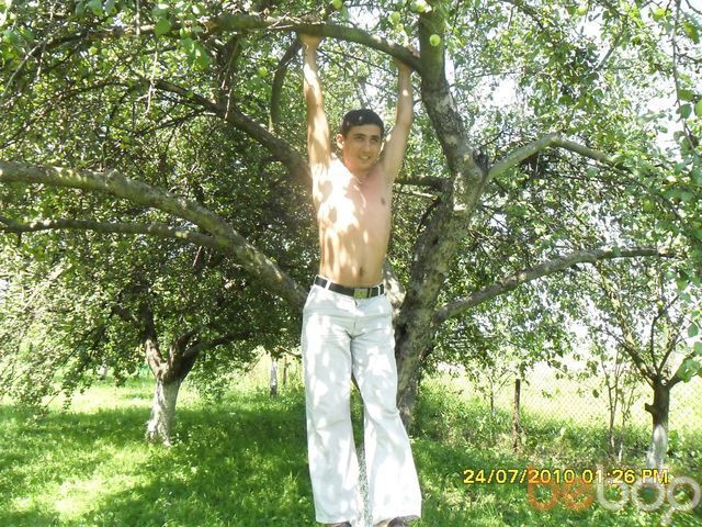  ,   Eduardo, 45 ,   