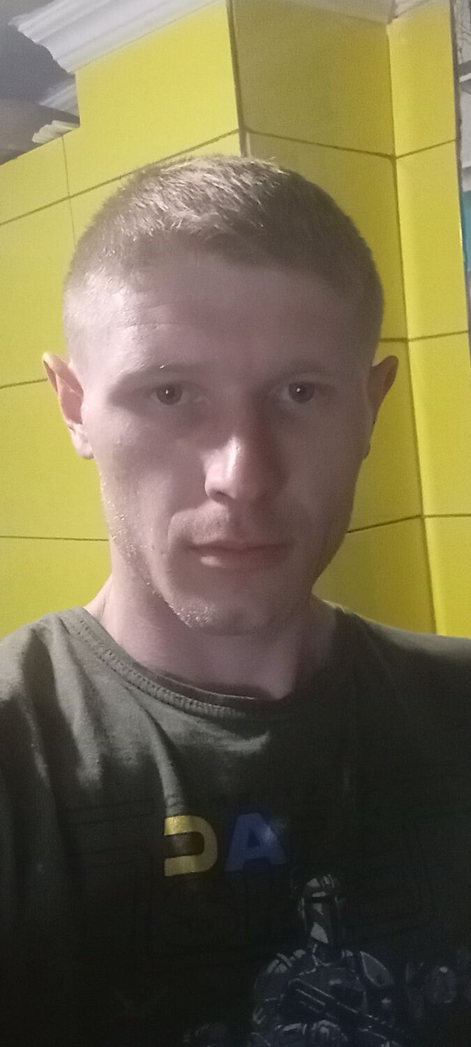  43060155  Sergij, 27 ,    