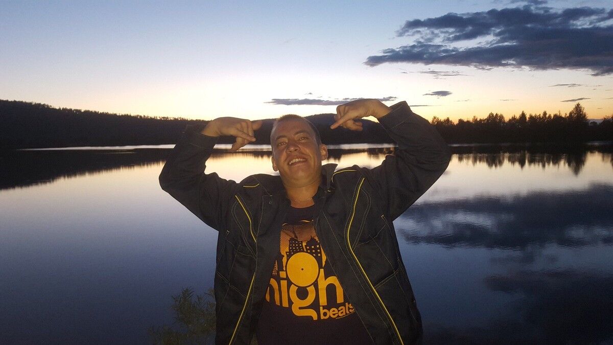  17862945  Alexandr, 36 ,    