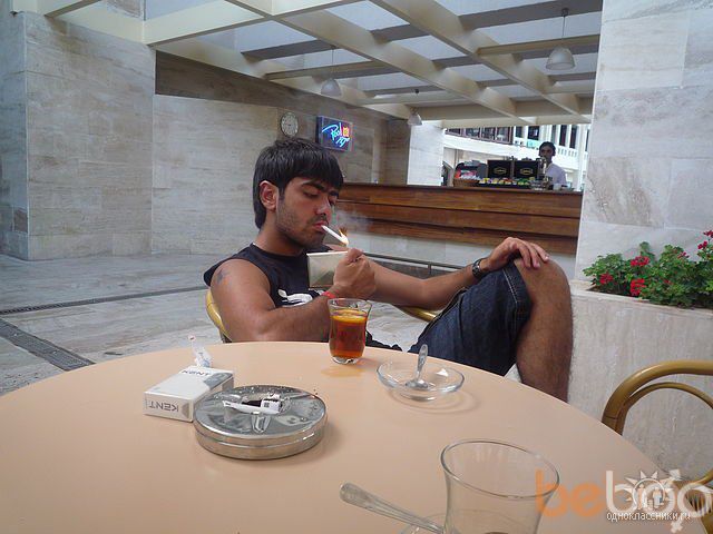  ,   Alen dE lon, 37 ,   ,   , c 