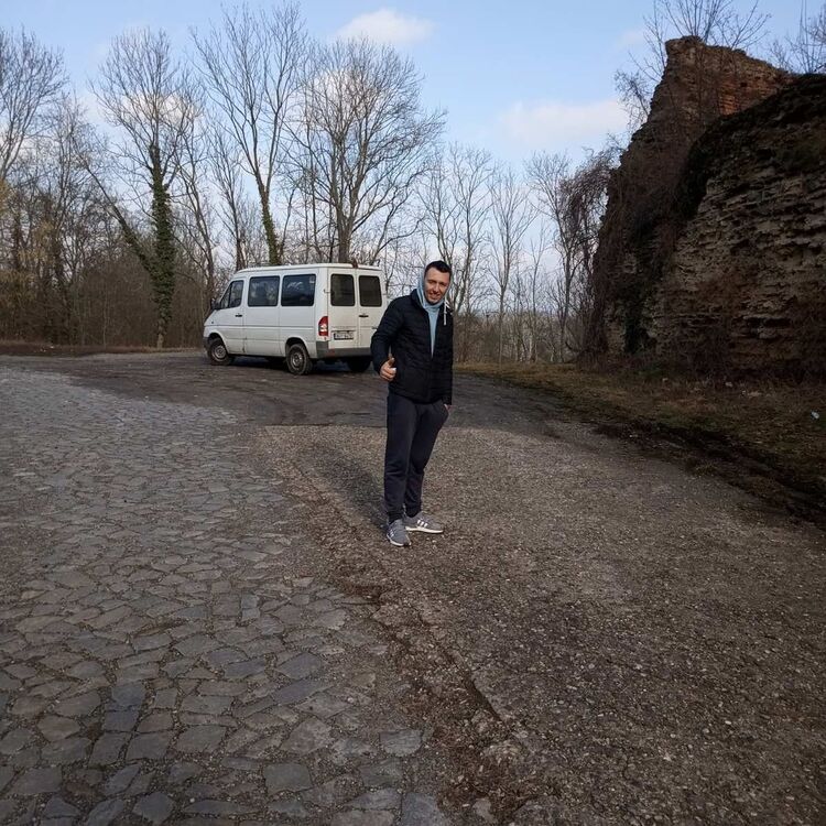  19119135  Kostik, 29 ,    