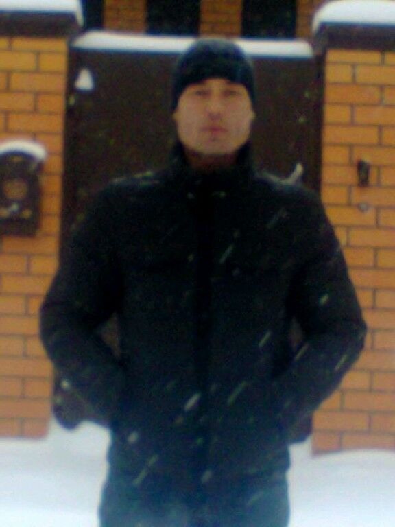  7458665  Jon s, 39 ,    