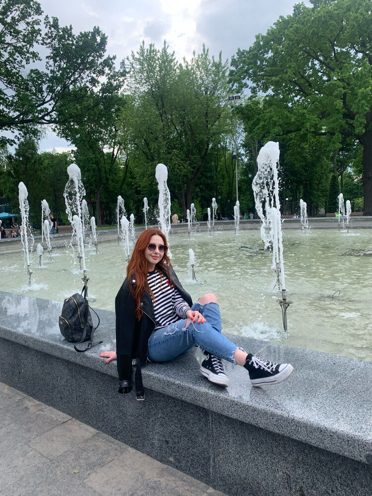 Фото 36104925 девушки София, 25 лет, ищет знакомства в Ужгороде