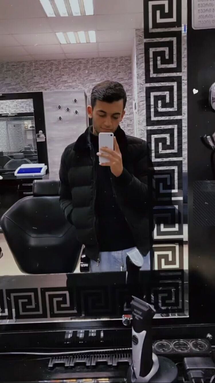  35532675  Edgar, 24 ,    