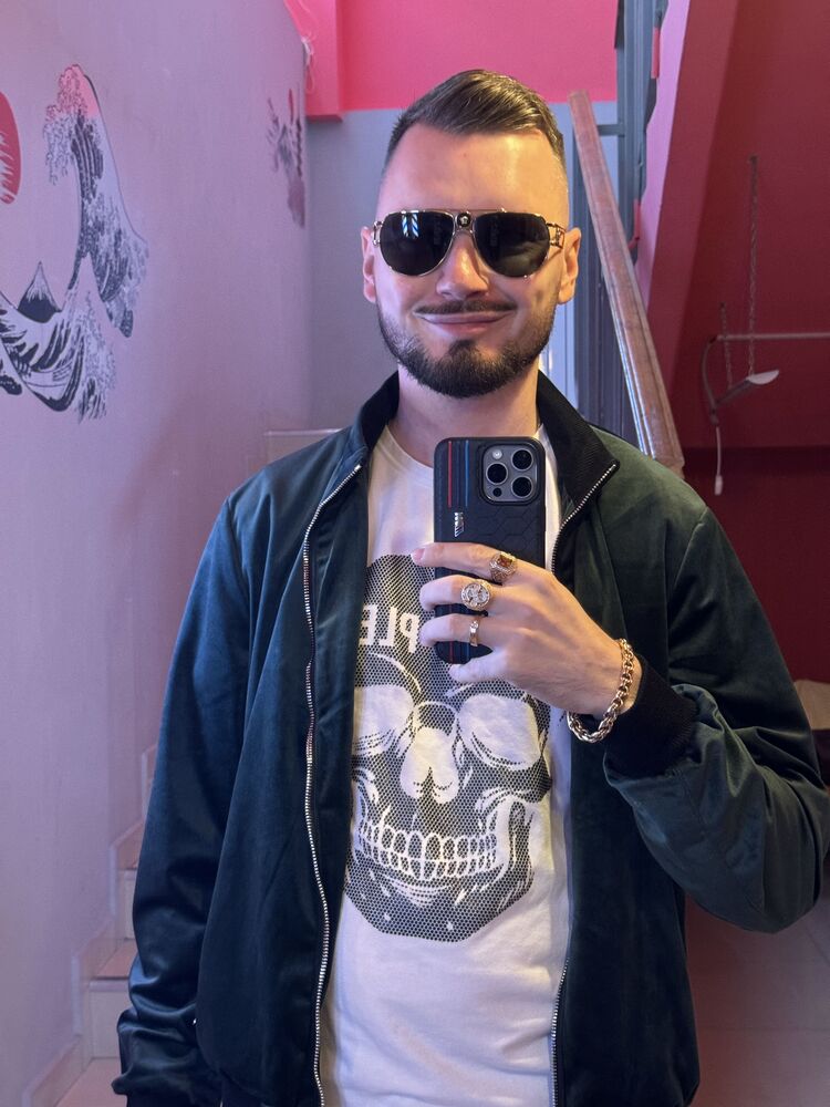  45997495  , 32 ,    