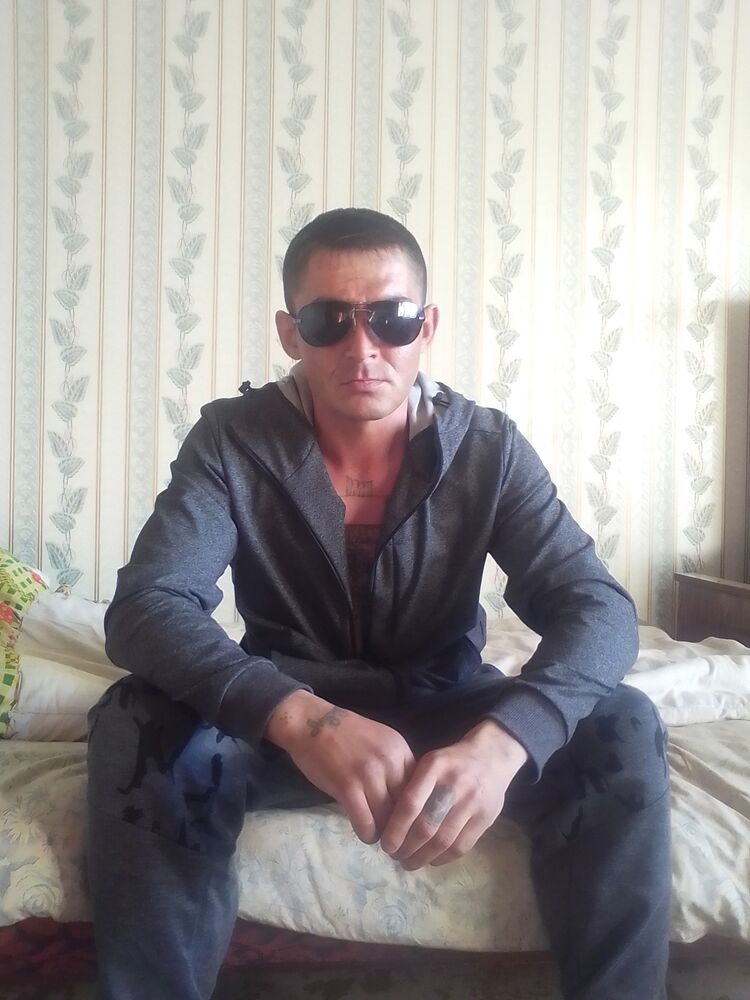  42631475  Ivan, 33 ,    