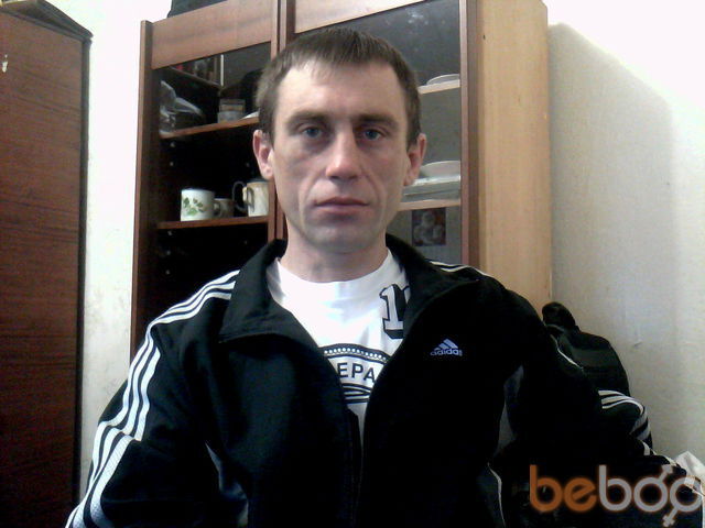  ,   Vitalik, 45 ,  