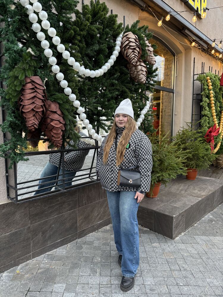 ���� 56121215 ������� ��������, 21 ���, ���� ���������� � ������