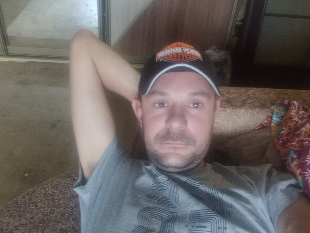  ,   Mikhail, 33 ,   ,   
