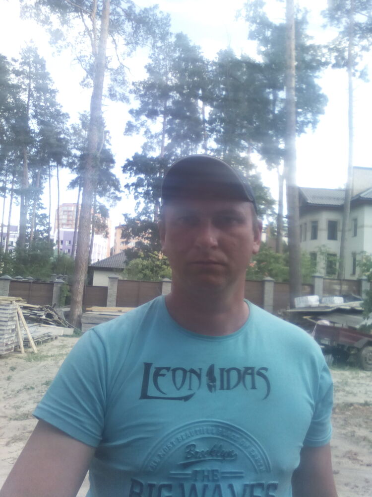  22898025  , 42 ,    