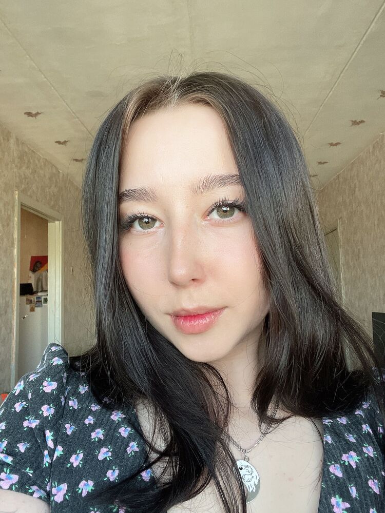  ,   Viktoria, 21 ,     , c 