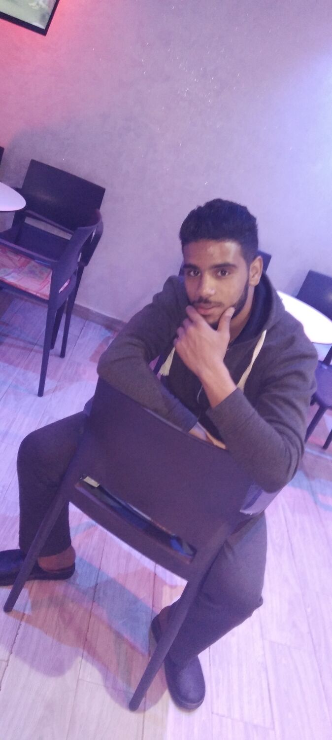  26054355  Mourad, 24 ,    --
