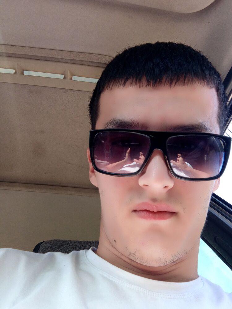  ,   Izzatbek, 27 ,   ,   