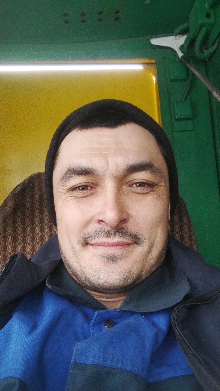 50120905  Rinat, 35 ,    
