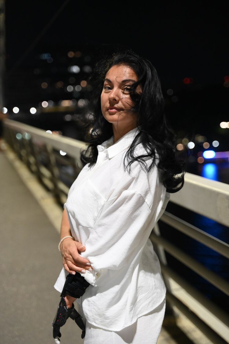  53380595  , 45 ,    --