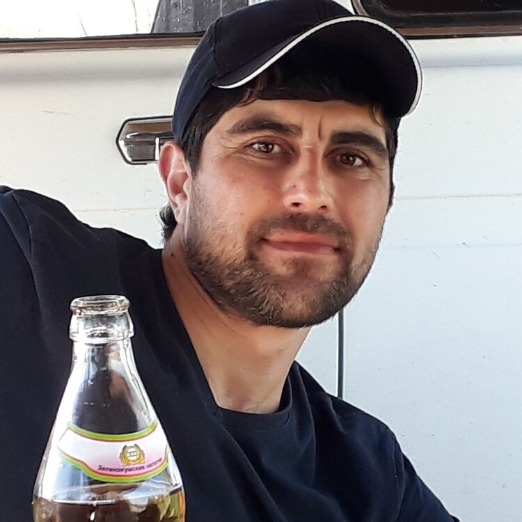  16481505  Kurban, 42 ,    