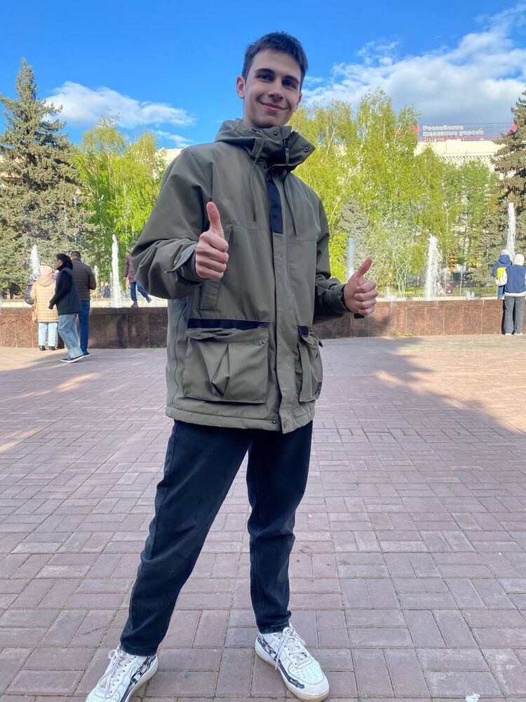  53563115  Dima, 22 ,    