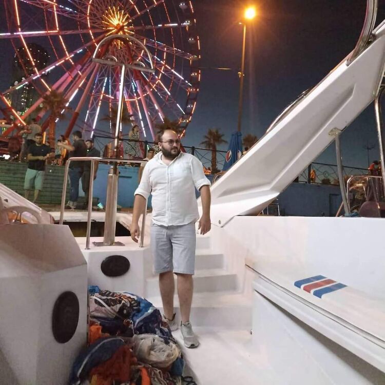  47428615  Giorgi, 30 ,    