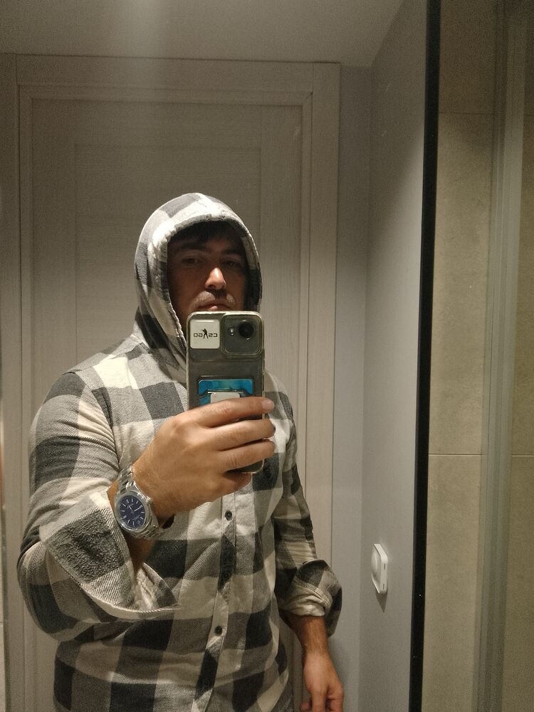  52729485  Ali, 27 ,    