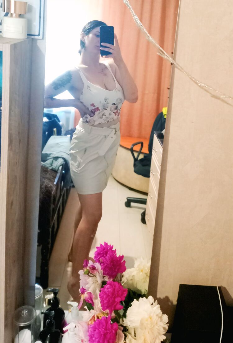  ,   Lana, 26 ,   ,   