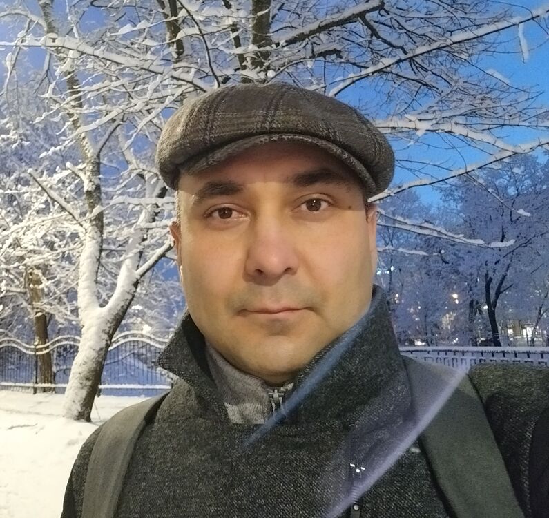  40912885  Ilya, 39 ,    