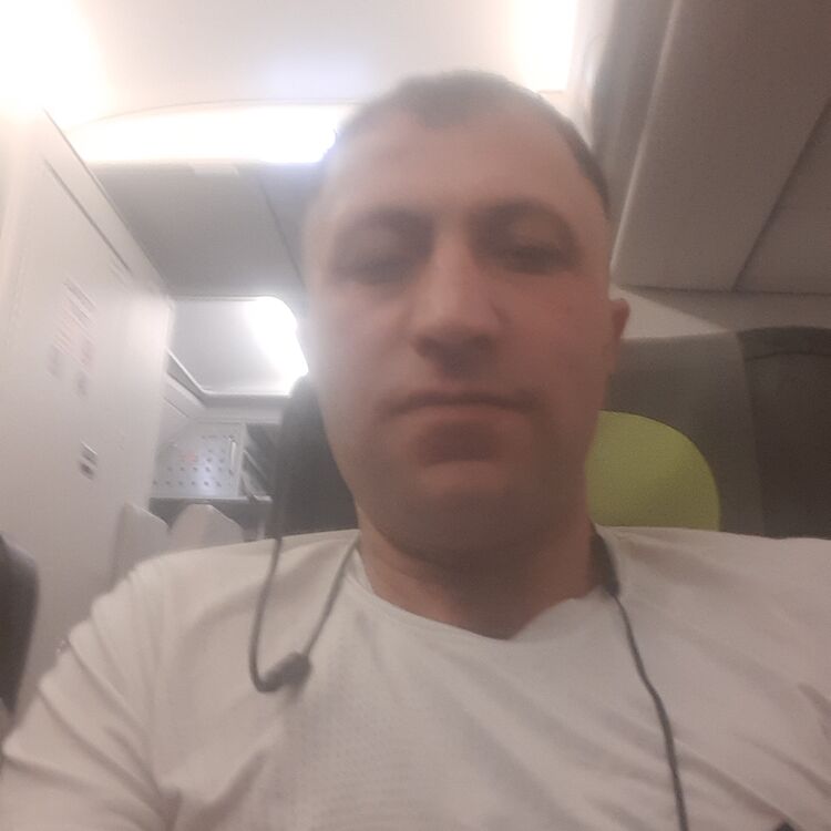  28236985  , 37 ,    
