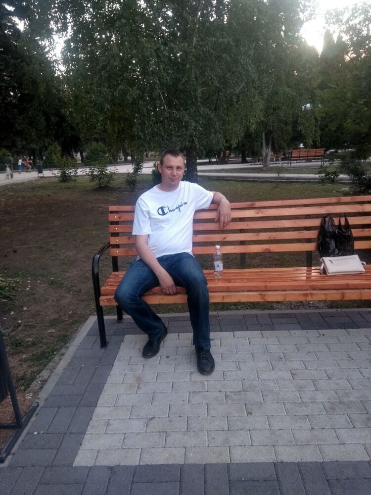  44042845  , 40 ,    