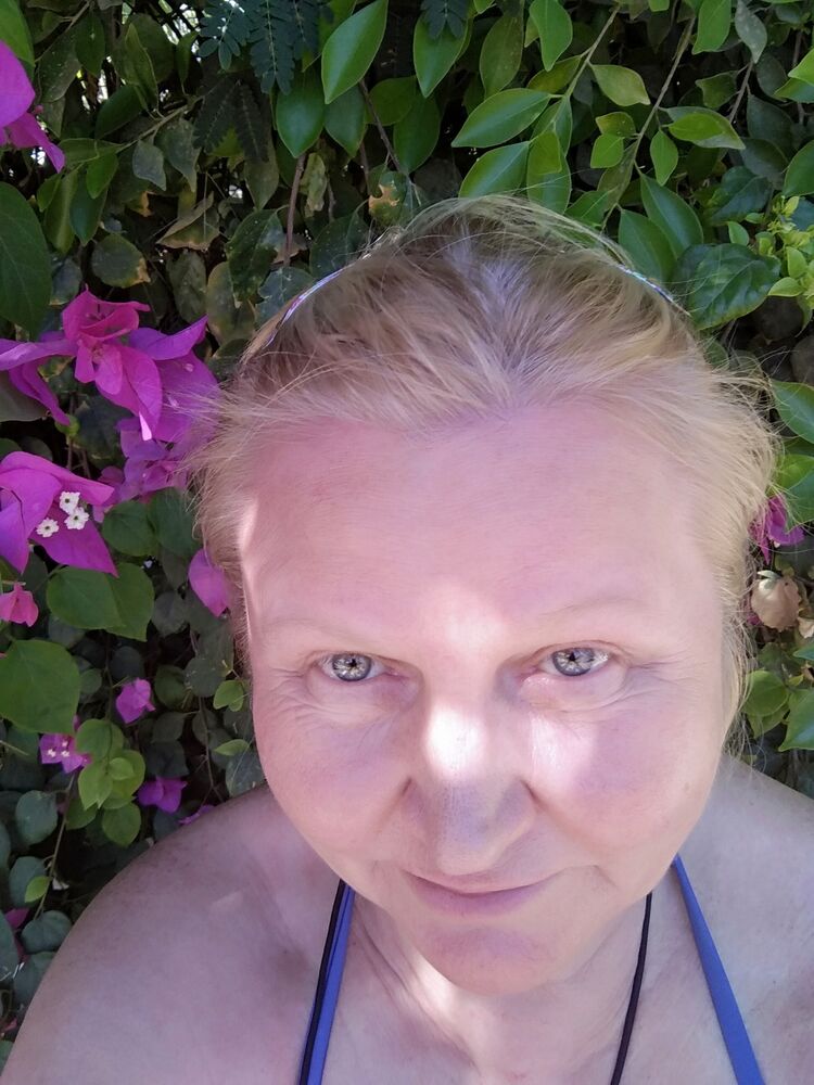  ,   Elena, 60 ,   ,   