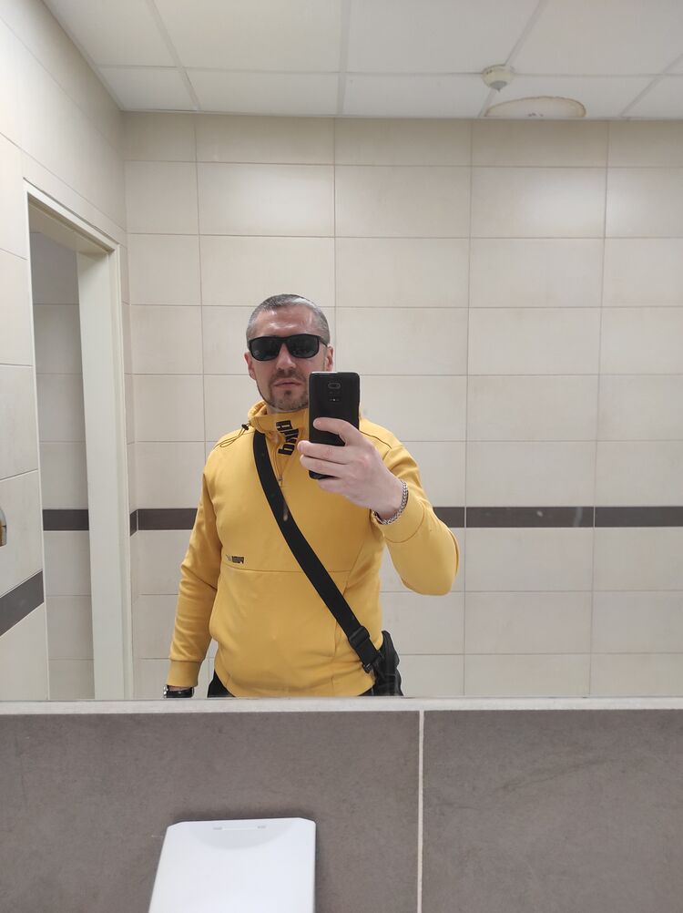  25756805  , 39 ,    