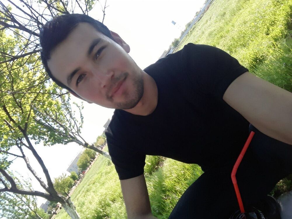  43548545  Bekzod, 25 ,    