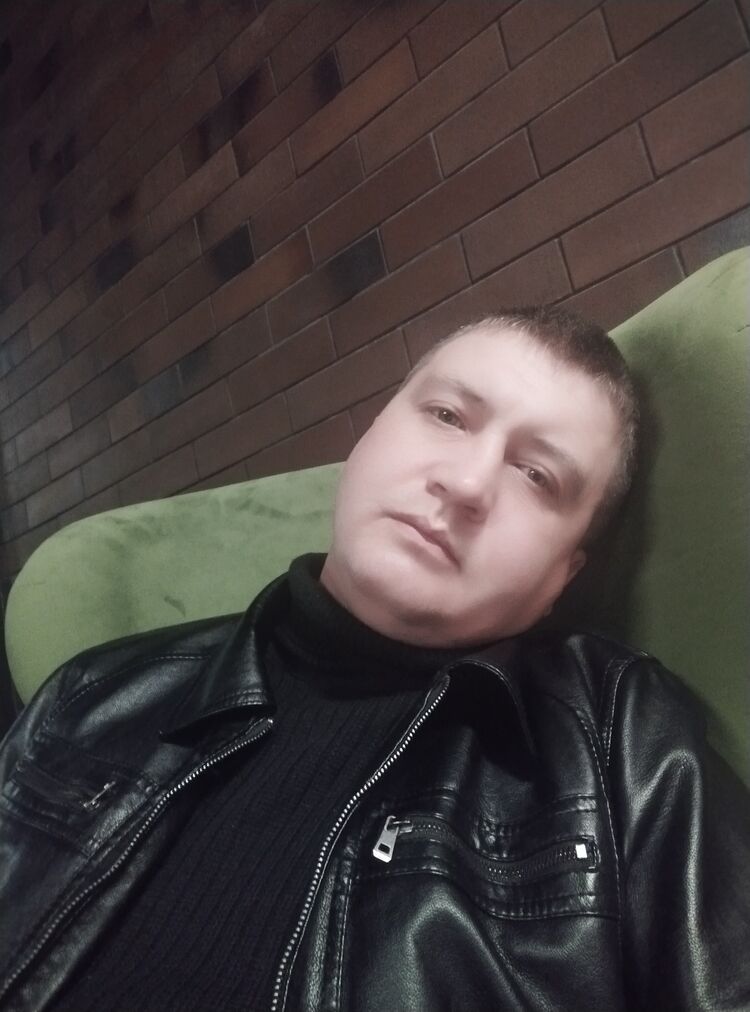  47415635  Vladimir, 37 ,    