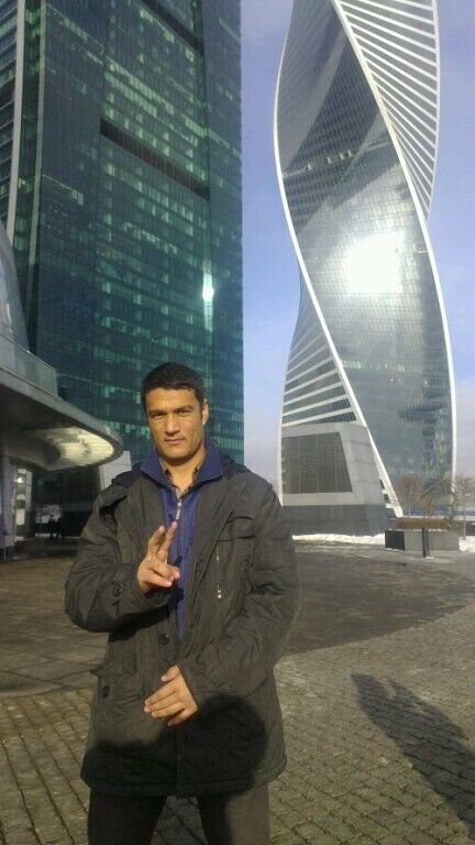  20497305  Boburshoh, 40 ,    
