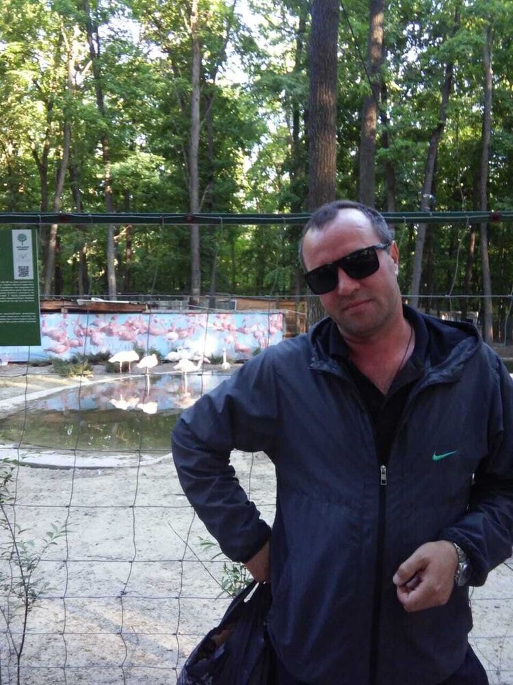  ,   Sasha, 50 ,   c 