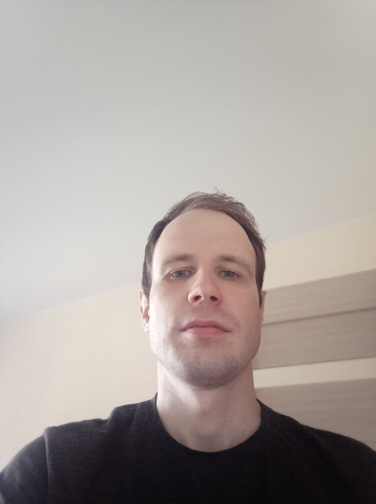  37127415  , 30 ,    