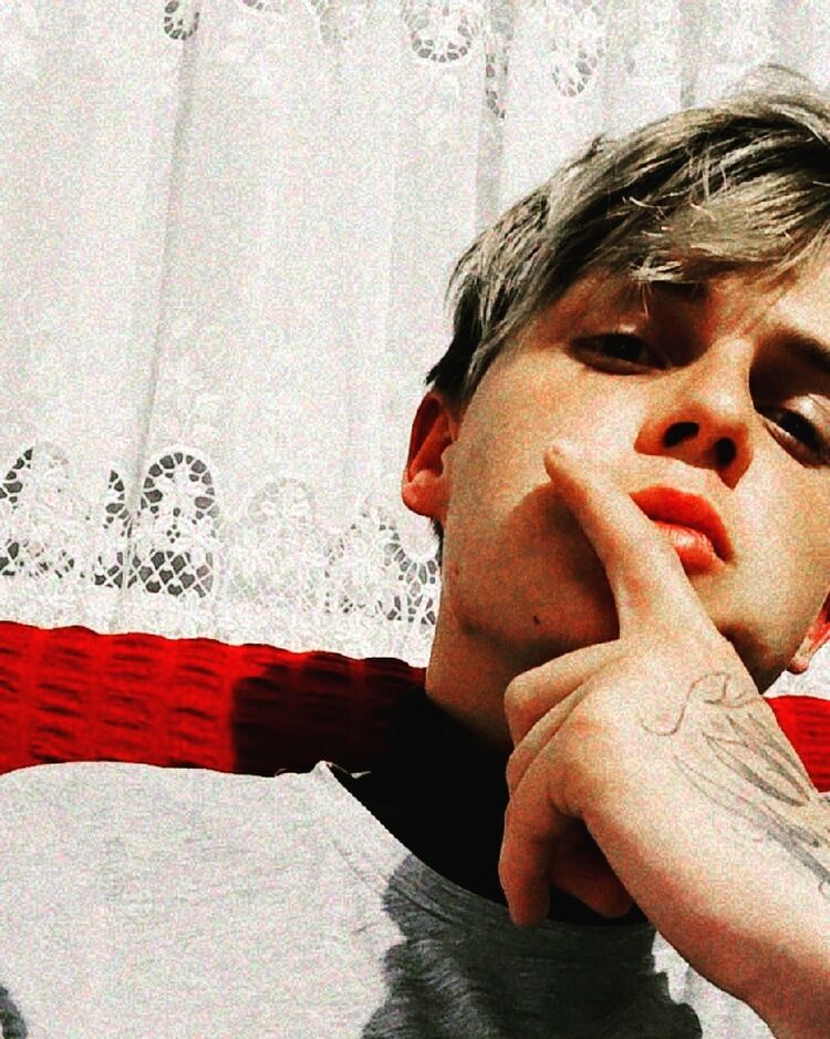  24039585  Dima, 25 ,    