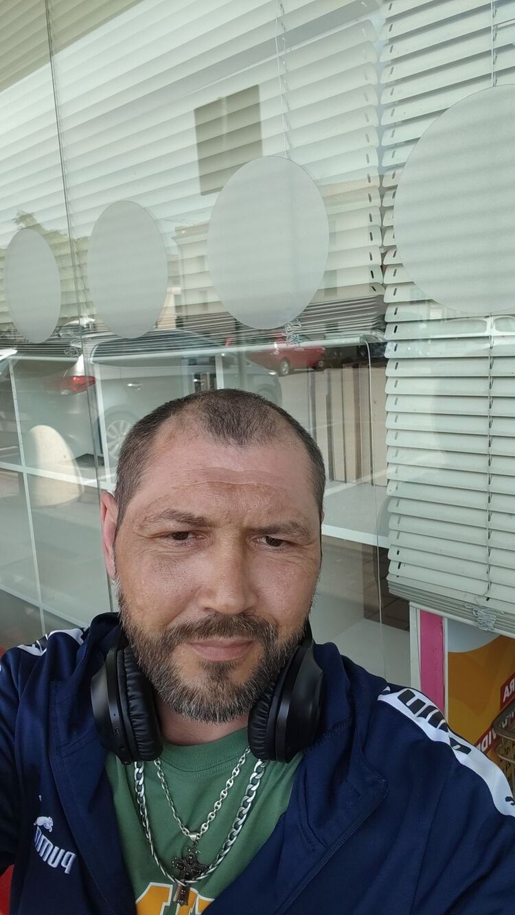  51764525  Andrey, 41 ,    