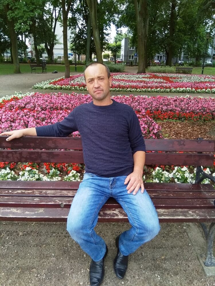  ,   Dorin, 43 ,   ,   , c 
