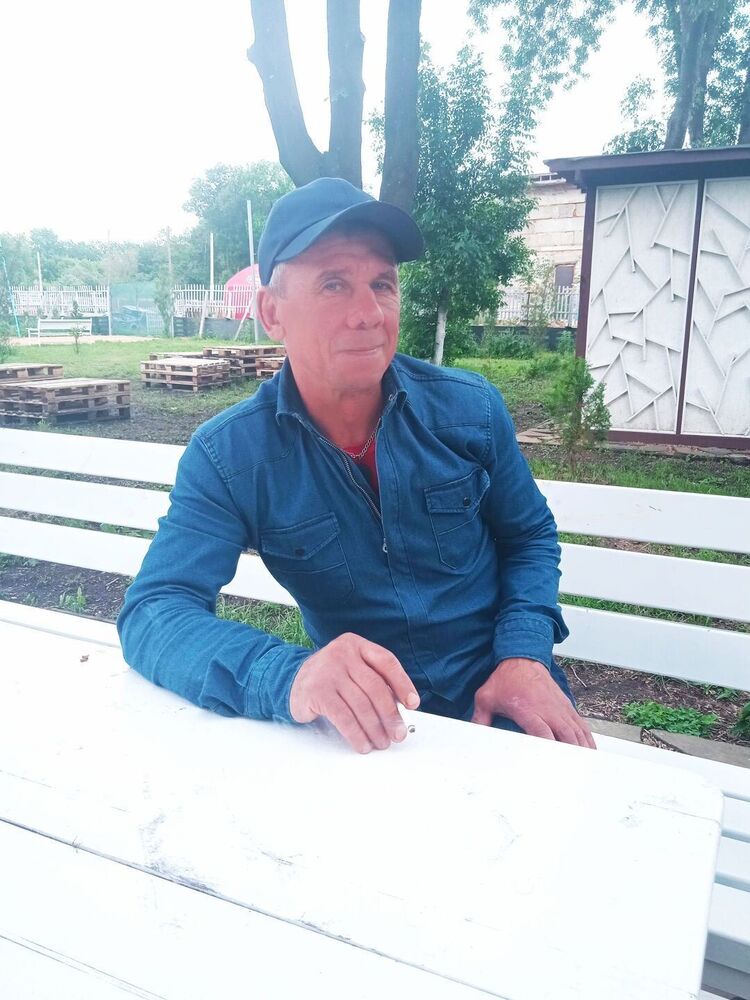  23049655  Oleg, 58 ,    