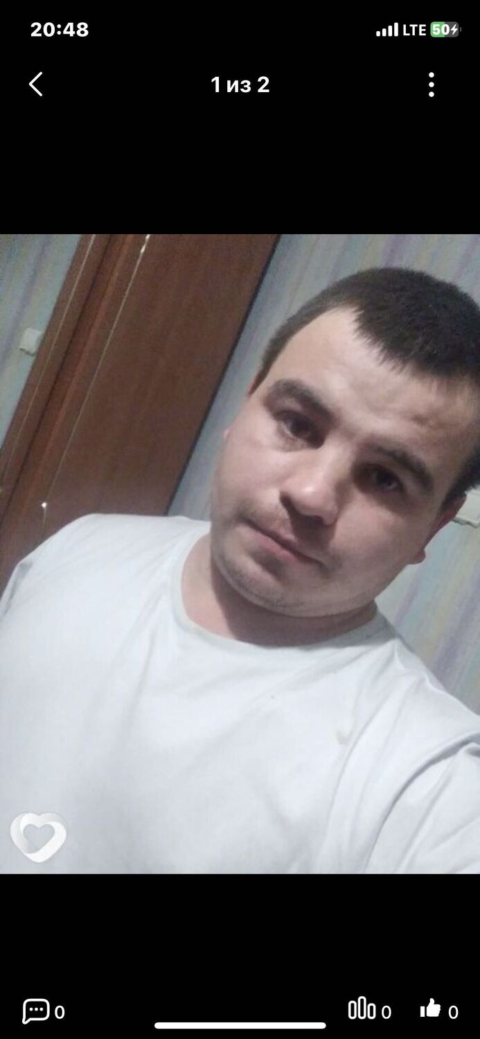  49441235  Viktor, 31 ,    
