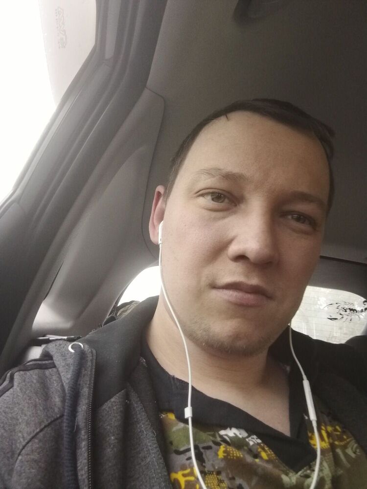  30065575  Nikolai, 28 ,    