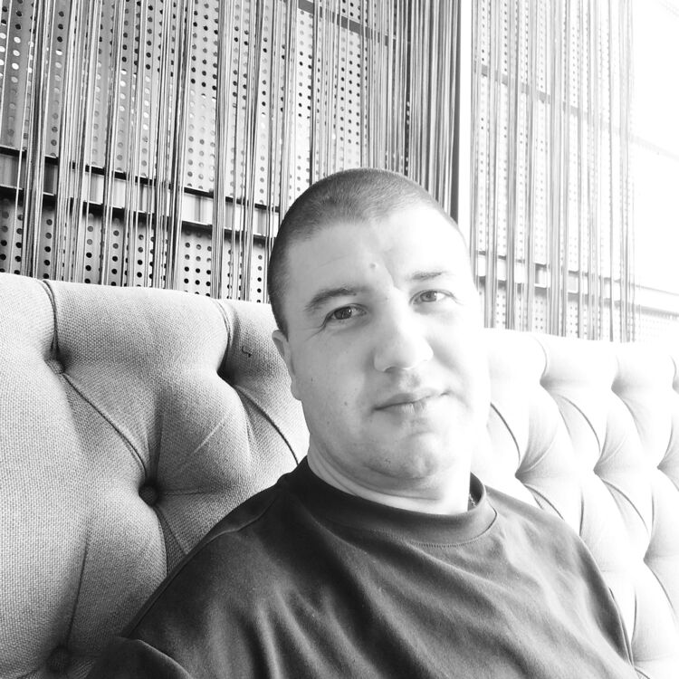  ,   Leonid, 40 ,   ,   