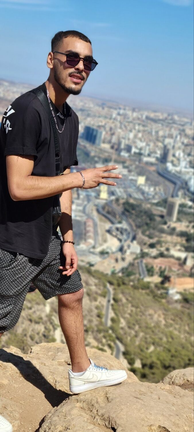  Algiers,   Abdo, 25 ,   ,   