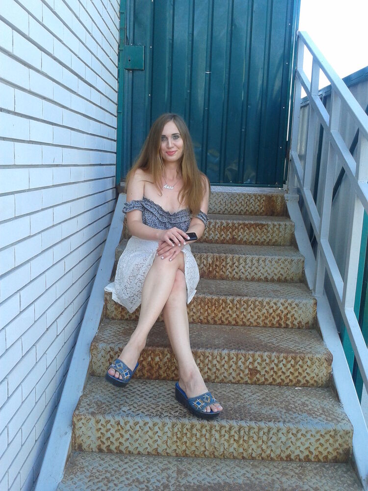  17068305  Liana Nice, 35 ,    
