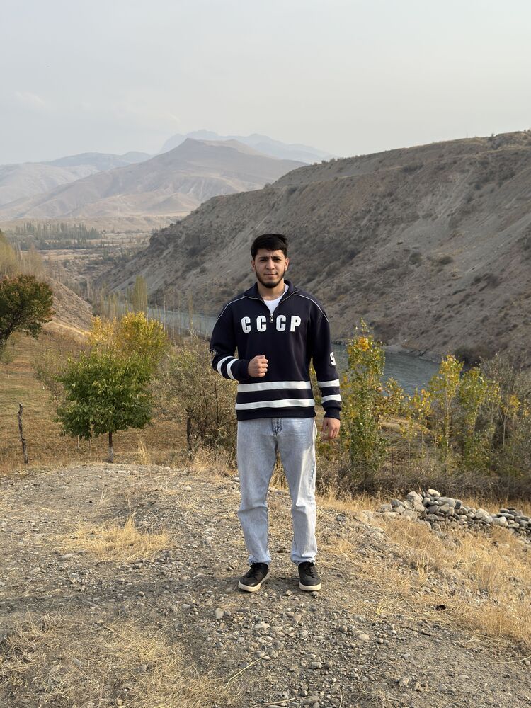  54208235  Maho, 22 ,    