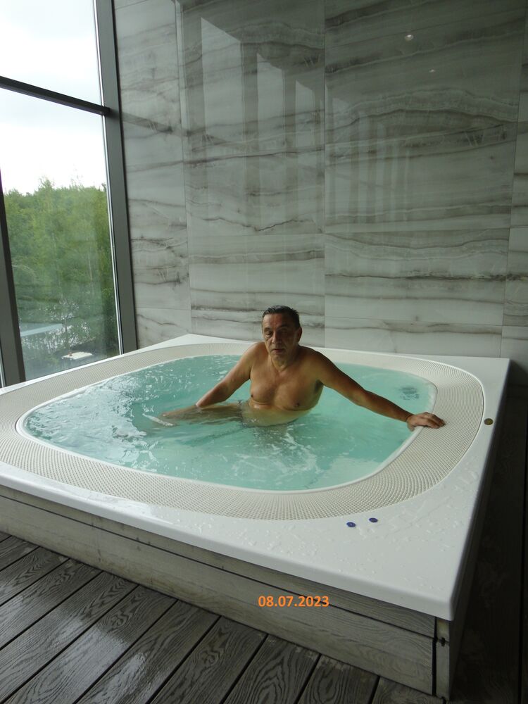  35892055  Sever Butovo, 62 ,    