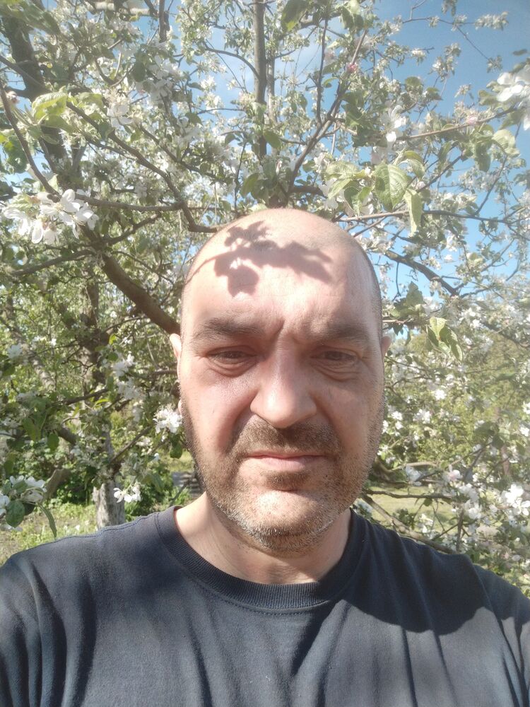  40214905  , 46 ,    