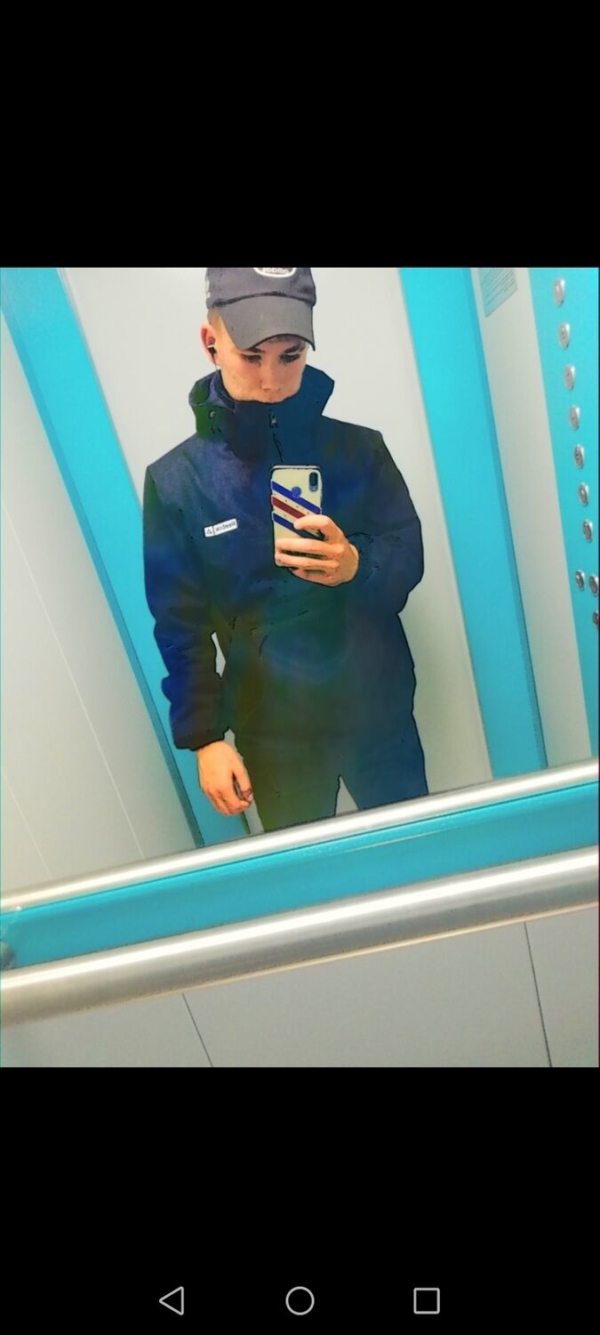  44946665  Alexander, 26 ,    --